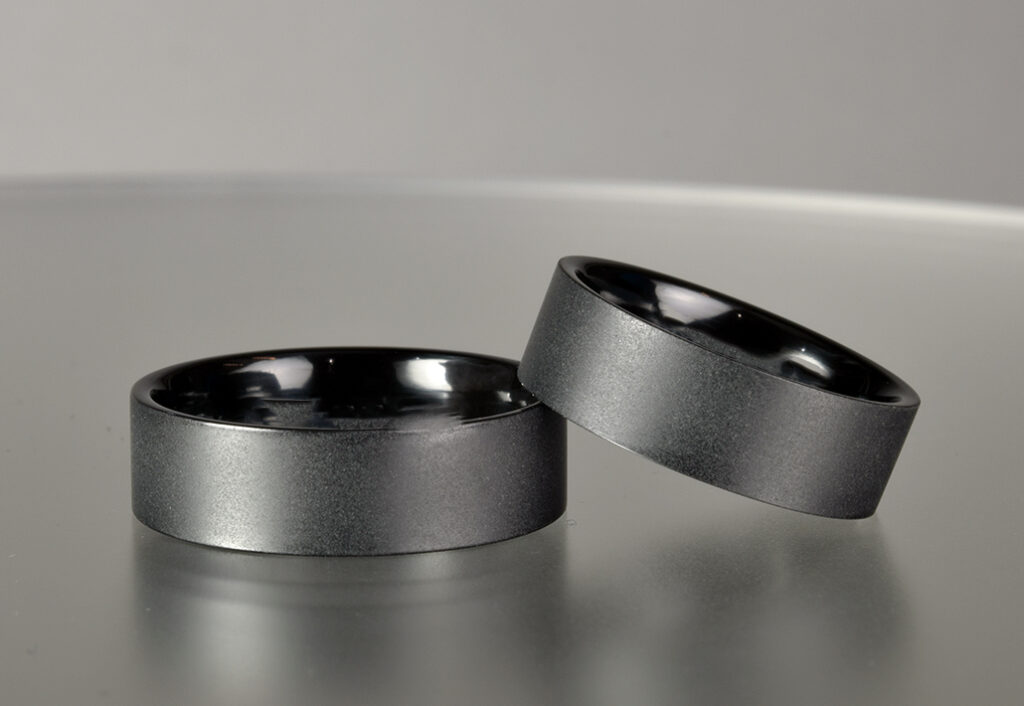 ブラックジルコニウム結婚指輪　6ｍｍ