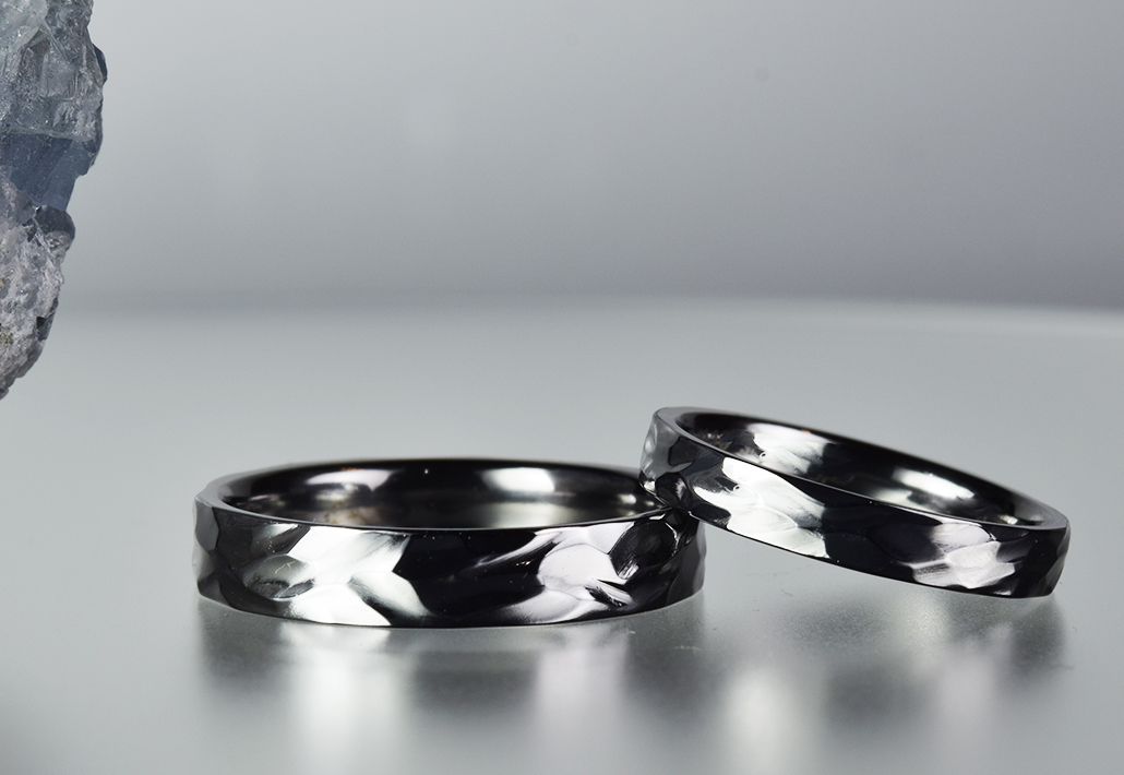 黒氷
タンタル結婚指輪